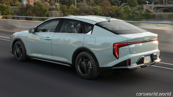 Hatchbacks Y Sedanes Contraatacan Mientras Kia Desafía La Dominación De Los SUV | Carscoops